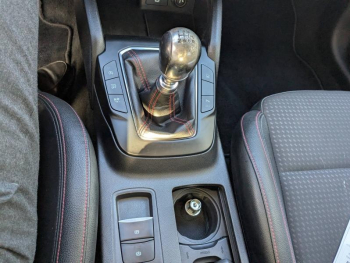 Photo 12 du bon plan FORD Focus 1.0 EcoBoost 125ch ST-Line occasion à 15790 €