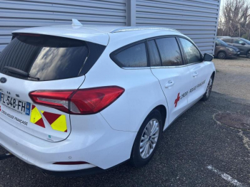 Photo 2 du bon plan FORD Focus SW 1.5 EcoBoost 150ch Titanium occasion à 17990 €