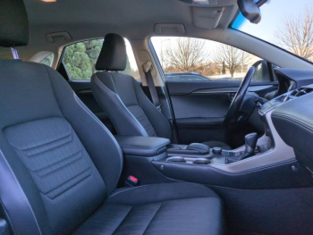 Photo 14 du bon plan LEXUS NX 300h 2WD Pack Business Euro6d-T occasion à 19890 €