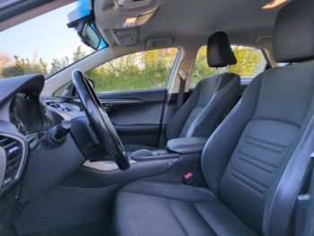 Photo 16 du bon plan LEXUS NX 300h 2WD Pack Business Euro6d-T occasion à 19890 €