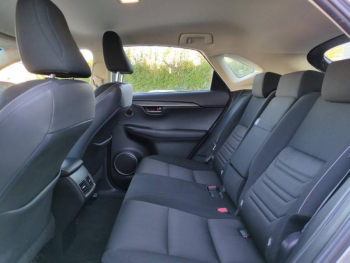 Photo 17 du bon plan LEXUS NX 300h 2WD Pack Business Euro6d-T occasion à 19890 €