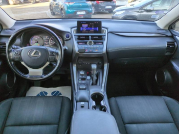 Photo 18 du bon plan LEXUS NX 300h 2WD Pack Business Euro6d-T occasion à 19890 €