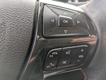 Photo 19 du bon plan FORD Ranger VUL 2.0 TDCi 213ch Double Cabine Stormtrak BVA10 occasion à 41963 €