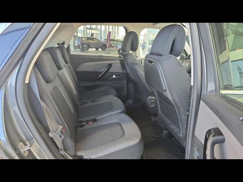 Photo 6 du bon plan CITROEN C4 Picasso PureTech 130ch Confort S&S occasion à 8890 €