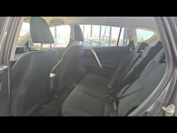 Photo 11 du bon plan TOYOTA RAV4 150 D-4D Life AWD occasion à 11990 €