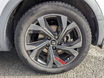 Photo 6 du bon plan RENAULT Arkana 1.6 E-Tech 145ch RS Line -21B occasion à 19939 €