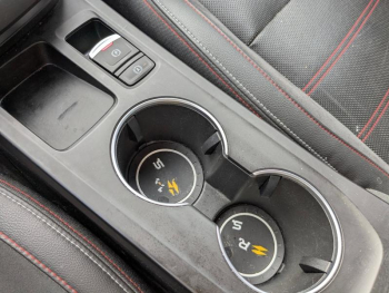 Photo 26 du bon plan RENAULT Arkana 1.6 E-Tech 145ch RS Line -21B occasion à 19939 €