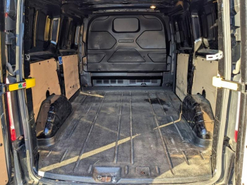 Photo 18 du bon plan FORD Transit Custom Fg VUL 340 L1H1 2.0 EcoBlue 130 Trend Business 7cv occasion à 16290 €