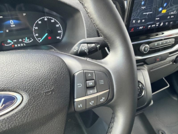 Photo 17 du bon plan FORD Transit 2T Fg VUL PE 350 L3H2 135 kW Batterie 75/68 kWh Trend Business occasion à 36990 €