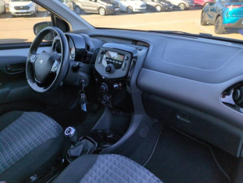 Photo 14 du bon plan PEUGEOT 108 VTi 72 Style S&S 4cv 5p occasion à 8890 €