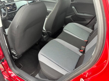 Photo 18 du bon plan SEAT Arona 1.0 EcoTSI 95ch Start/Stop Style occasion à 12990 €