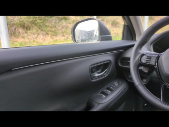 Photo 24 du bon plan HONDA ZR-V 2.0 i-MMD 184ch e:HEV Executive occasion à 34900 €