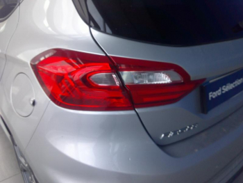 Photo 3 du bon plan FORD Fiesta 1.0 EcoBoost 100ch Stop&Start ST-Line 5p Euro6.2 occasion à 11901 €