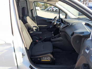 Photo 8 du bon plan FORD Transit Courier VUL 1.0E 100ch Stop&Start Limited occasion à 13942 €