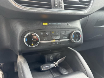 Photo 15 du bon plan FORD Kuga 2.5 Duratec 190ch FHEV E85 Titanium BVA occasion à 21490 €