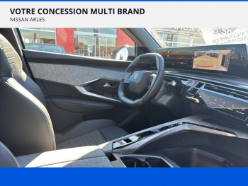 Photo 11 du bon plan PEUGEOT 3008 1.2 Hybrid 136ch Allure e-DCS6 occasion à 28990 €