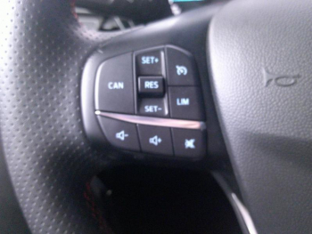 Photo 13 du bon plan FORD Fiesta 1.0 Flexifuel 95ch ST-Line 5p occasion à 17590 €