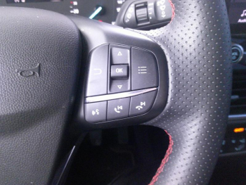 Photo 14 du bon plan FORD Fiesta 1.0 Flexifuel 95ch ST-Line 5p occasion à 17590 €