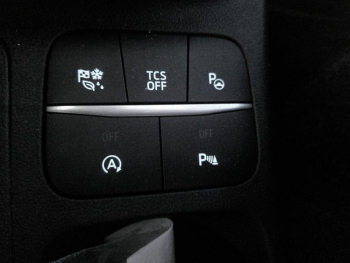 Photo 15 du bon plan FORD Fiesta 1.0 Flexifuel 95ch ST-Line 5p occasion à 17590 €