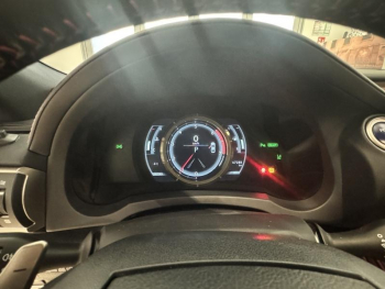 Photo 4 du bon plan LEXUS RC 300h F SPORT Executive occasion à 29990 €