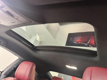 Photo 10 du bon plan LEXUS RC 300h F SPORT Executive occasion à 29990 €