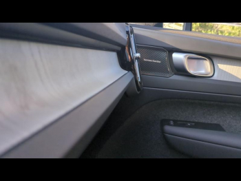 Photo 26 du bon plan VOLVO XC40 B3 163ch Plus DCT 7 occasion à 43900 €