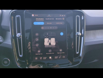 Photo 32 du bon plan VOLVO XC40 B3 163ch Plus DCT 7 occasion à 43900 €