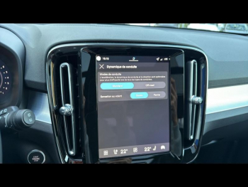 Photo 23 du bon plan VOLVO XC40 B4 197ch Ultra DCT 7 occasion à 48900 €