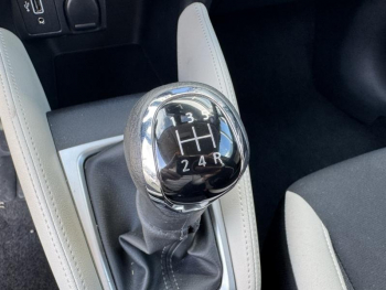 Photo 35 du bon plan NISSAN Micra 1.0 IG-T 92ch Made in France 2021.5 occasion à 13990 €