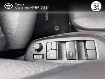 Photo 13 du bon plan TOYOTA Yaris 116h  Design 5p Pack Confort occasion à 18980 €