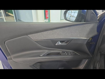 Photo 9 du bon plan PEUGEOT 3008 1.2 PureTech 130ch Allure S&S occasion à 9380 €