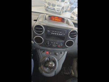 Photo 11 du bon plan PEUGEOT Partner Tepee 1.6 HDi92 FAP Family occasion à 7490 €