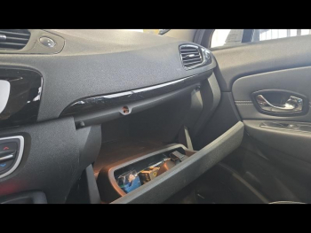 Photo 15 du bon plan RENAULT Scenic 1.5 dCi 110ch energy Business ecoÂ² occasion à 5990 €