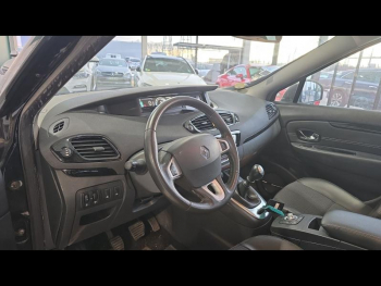 Photo 19 du bon plan RENAULT Scenic 1.5 dCi 110ch energy Business ecoÂ² occasion à 5990 €