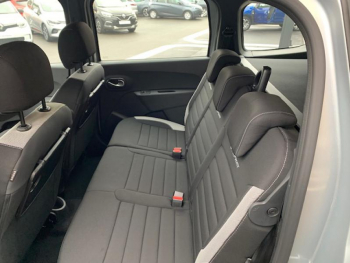 Photo 12 du bon plan DACIA Lodgy 1.3 TCe 130ch FAP Stepway 5 places E6D-Full occasion à 12490 €