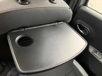 Photo 21 du bon plan DACIA Lodgy 1.3 TCe 130ch FAP Stepway 5 places E6D-Full occasion à 12490 €