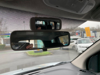 Photo 26 du bon plan DACIA Lodgy 1.3 TCe 130ch FAP Stepway 5 places E6D-Full occasion à 12490 €