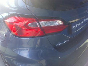 Photo 4 du bon plan FORD Fiesta 1.0 Flexifuel 95ch Titanium Business 5p occasion à 14900 €