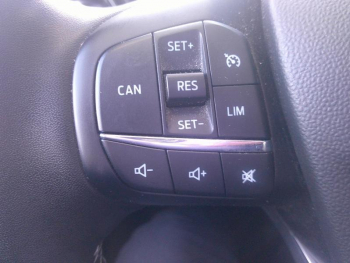 Photo 11 du bon plan FORD Fiesta 1.0 Flexifuel 95ch Titanium Business 5p occasion à 14900 €