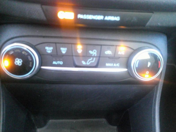 Photo 16 du bon plan FORD Fiesta 1.0 Flexifuel 95ch Titanium Business 5p occasion à 14900 €