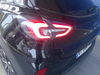 Photo 26 du bon plan FORD Puma 1.0 Flexifuel  125ch S&S mHEV Titanium X occasion à 21900 €