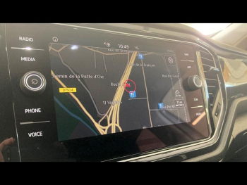 Photo 15 du bon plan VOLKSWAGEN T-Roc 1.5 TSI EVO 150ch Carat Euro6d-T occasion à 19900 €