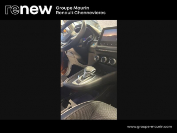 Photo 15 du bon plan RENAULT Captur 1.6 E-Tech hybride rechargeable 160ch Intens -21 occasion à 16990 €