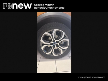 Photo 18 du bon plan RENAULT Captur 1.6 E-Tech hybride rechargeable 160ch Intens -21 occasion à 16990 €