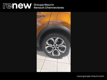 Photo 20 du bon plan RENAULT Captur 1.6 E-Tech hybride rechargeable 160ch Intens -21 occasion à 16990 €