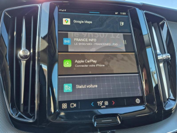 Photo 21 du bon plan VOLVO XC60 T6 Hybride Rechargeable 253 + 145ch Plus Style Dark Geartronic 8 AWD occasion à 52900 €