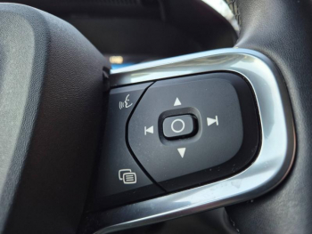 Photo 25 du bon plan VOLVO XC40 T4 Recharge 129 + 82ch Inscription Luxe DCT 7 occasion à 26990 €