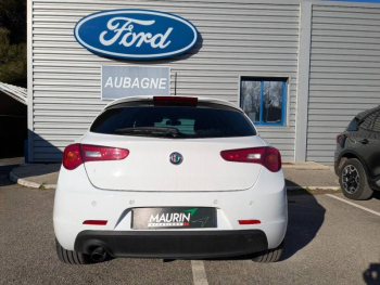 Photo 5 du bon plan ALFA ROMEO Giulietta 1.4 TB MultiAir 150ch Sportiva Stop&Start occasion à 11990 €