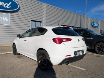 Photo 6 du bon plan ALFA ROMEO Giulietta 1.4 TB MultiAir 150ch Sportiva Stop&Start occasion à 11990 €