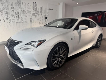 Photo 14 du bon plan LEXUS RC 300h F SPORT Executive occasion à 29990 €